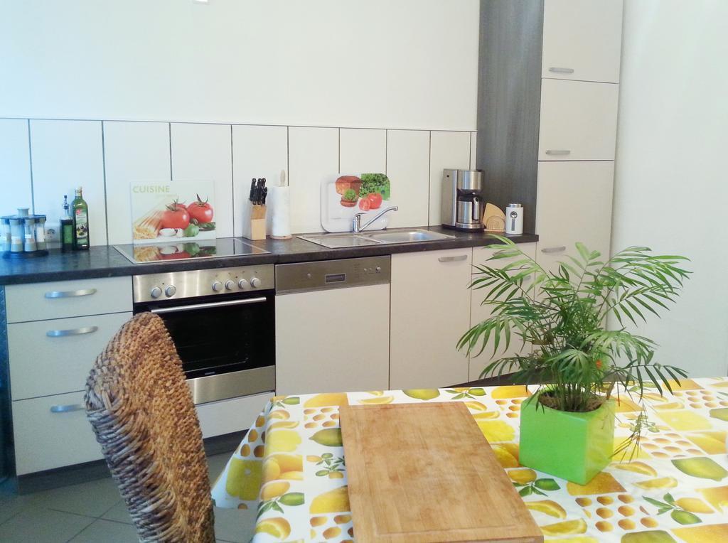 Ferienwohnung Am Nuerburgring อาเดเนา ภายนอก รูปภาพ
